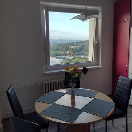 Apartmens Kv Карлови Вари Екстериор снимка