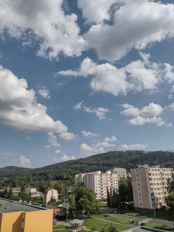 Apartmens Kv Карлови Вари Екстериор снимка