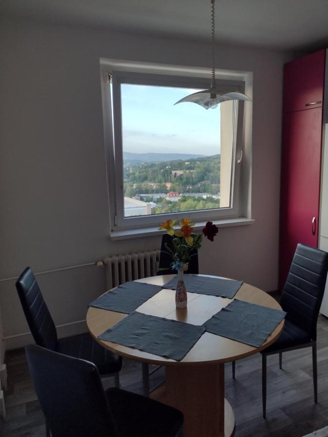 Apartmens Kv Карлови Вари Екстериор снимка