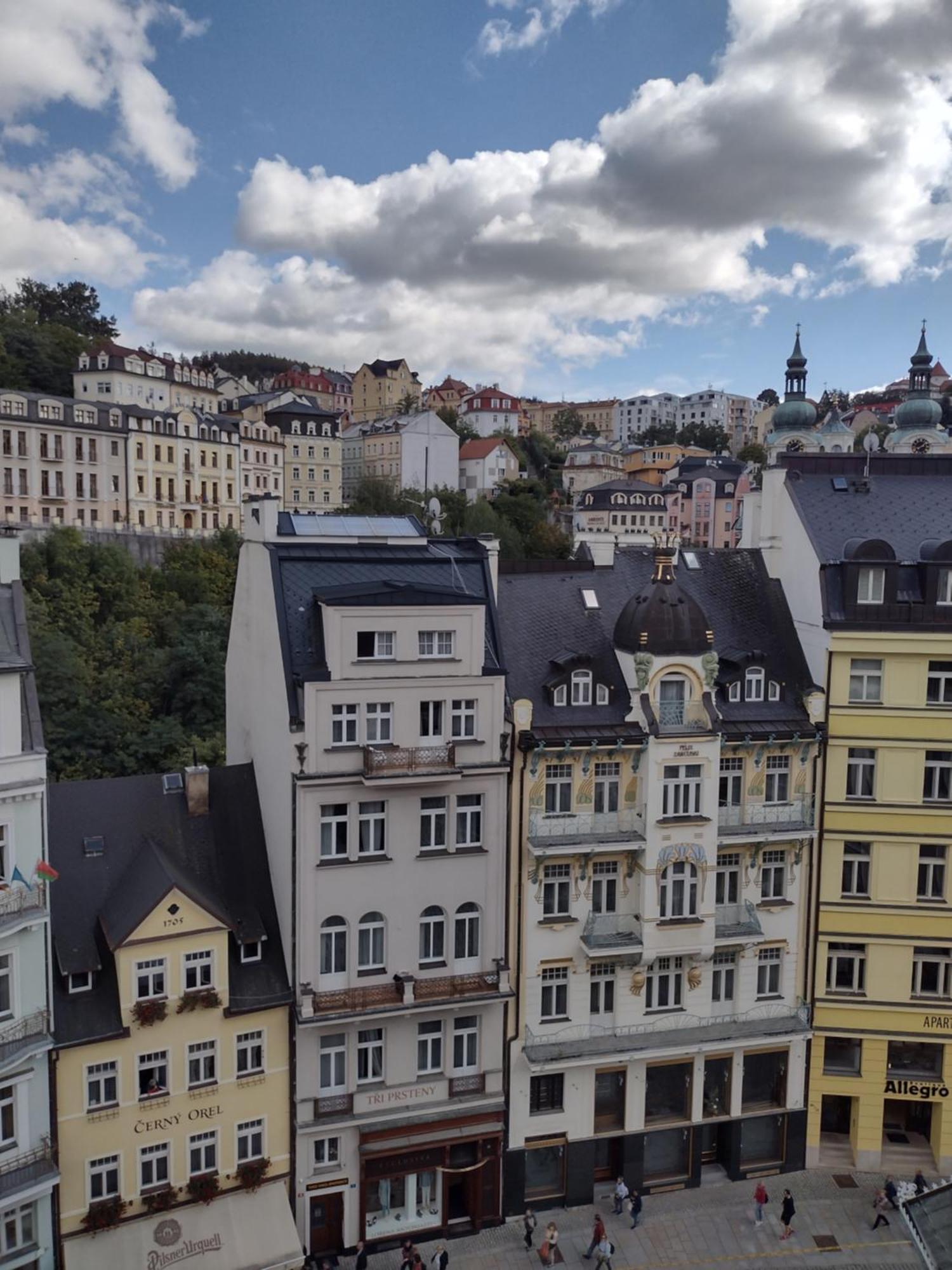 Apartmens Kv Карлови Вари Екстериор снимка